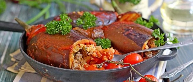 Баклажаны фаршированные булгуром