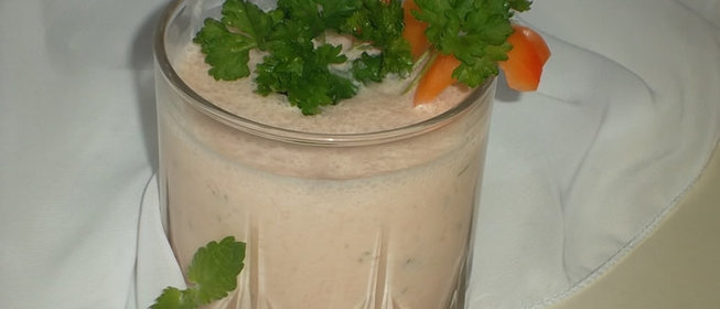 Томатно-огуречный смузи с петрушкой