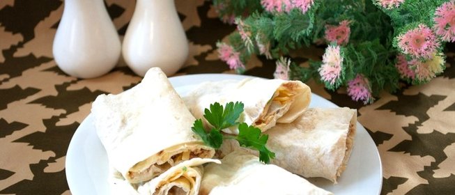 Лаваш с рыбой и сыром