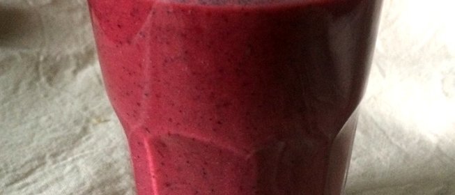 Осенний ягодный смузи