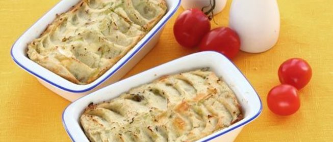 Картофельная запеканка с салатом