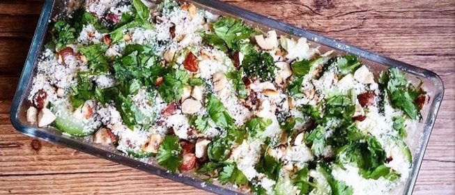 Запеканка из цукини с орехами и кориандром