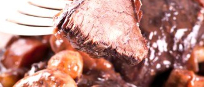 Говядина по‑бургундски с коньяком