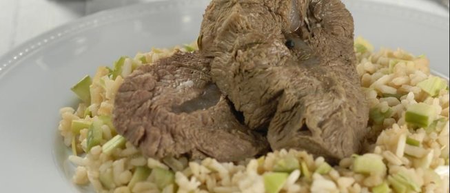 Отварная говядина с рисовым гарниром