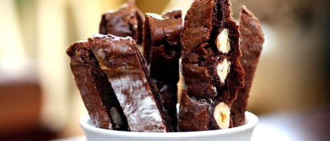 Шоколадное печенье с фундуком