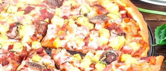 Пицца гавайская с ананасами