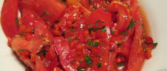 Маринованные помидоры с кинзой