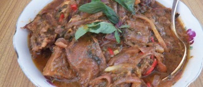 Говядина с соусом