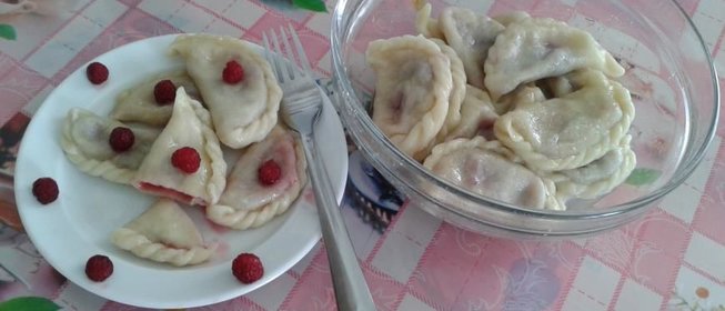 Вареники с малиной