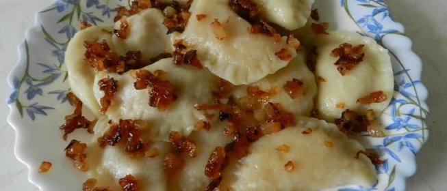 Вареники с картошкой и салом