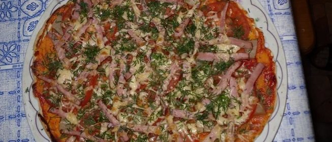 Гавайская пицца с ананасами