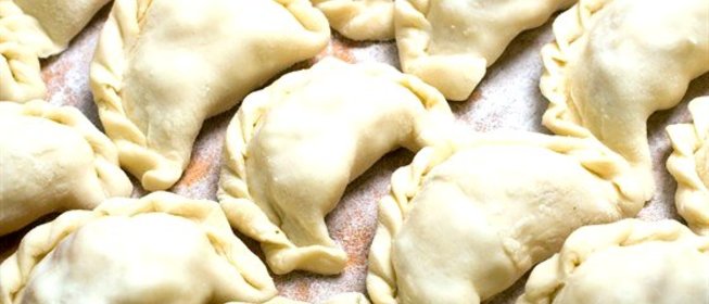 Вареники с черносливом и творогом