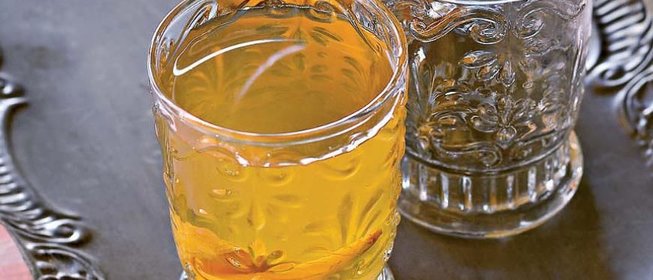 Компот из айвы с геранью