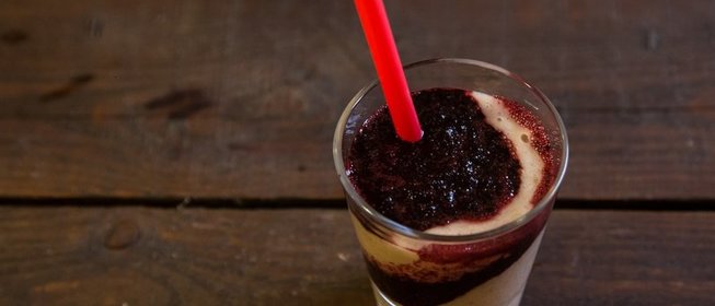 Бананово-черничный смузи