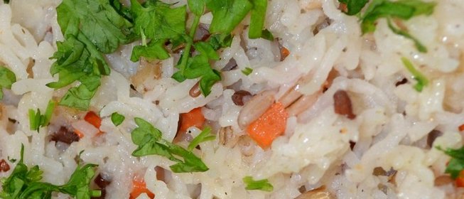 Жареный рис с перловкой и мясом