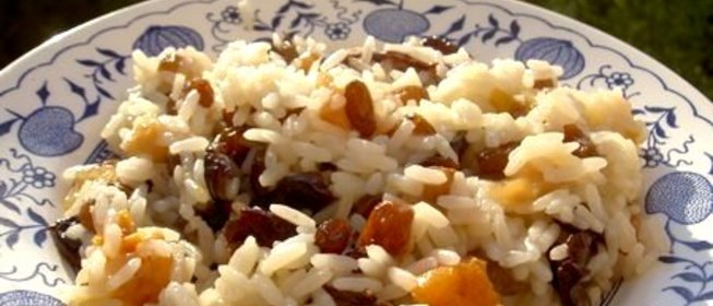 Плов с яблоками