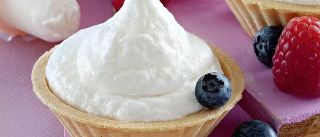 Шоколадные мини-кексы с кремом мокко