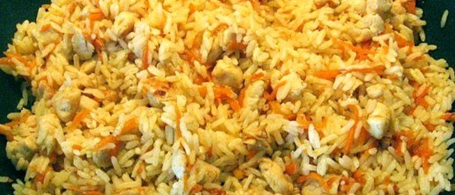 Золотистый плов с курицей