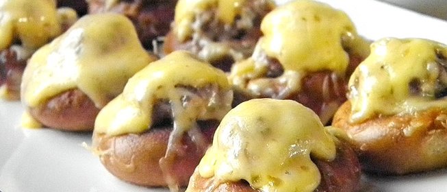 Бублики с фаршем в духовке