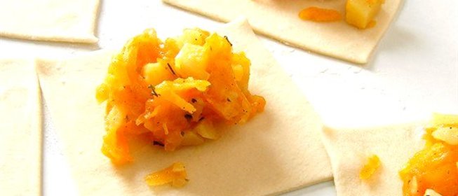 Манты с тыквой и салом