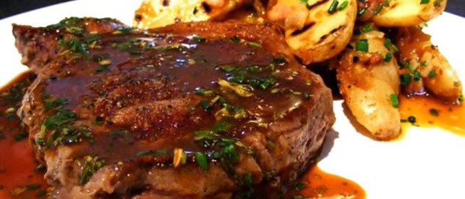 Говядина под соусом