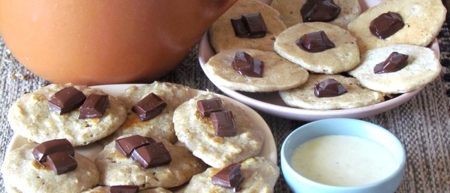 Овсяные оладьи с шоколадом