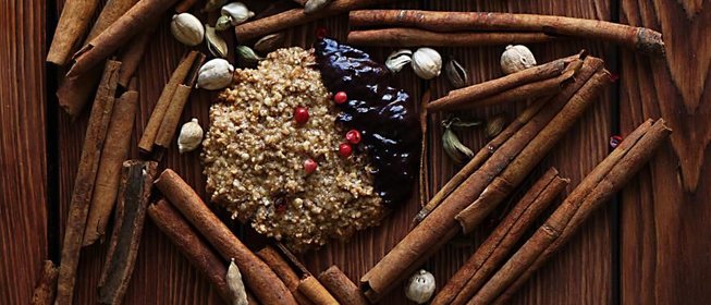 Печенье с лесными орехами и пряностями