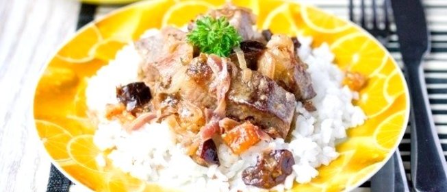 Свинина с черносливом и курагой