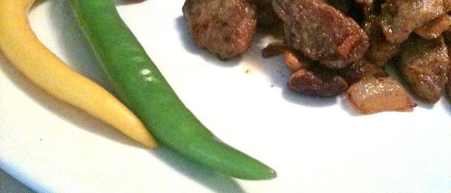 Острая свинина с арахисом