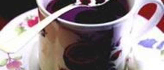 Горячий клюквенный чай