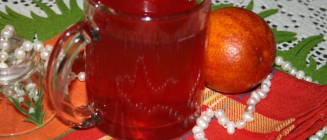 Компот-крюшон со смородиной и гибридом мандарина с гранатом