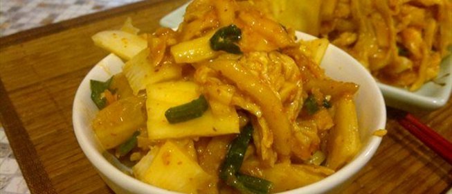 Кимчи (острая корейская закуска из капусты)