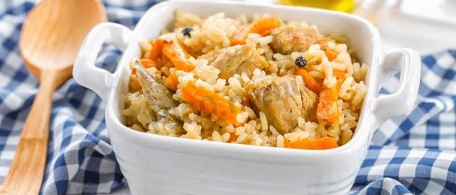 Плов в утятнице с курицей