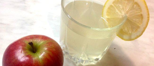 Компот из яблок и груш с лимоном