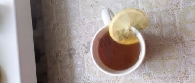 Чай с имбирем лимоном и яблоками