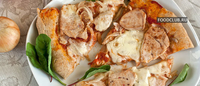 Пицца с луком из цельнозерновой муки