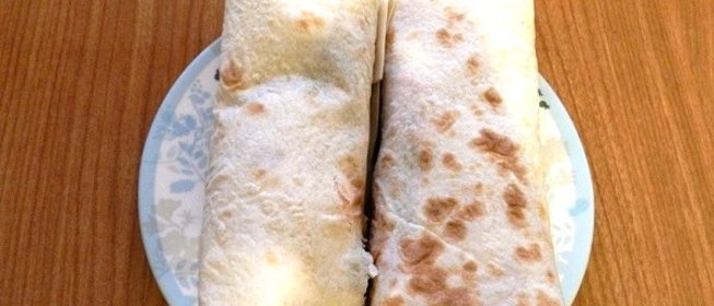 Шаурма из лаваша с курицей
