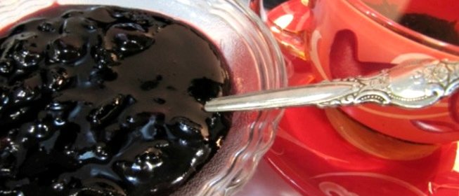 Варенье из терна с косточками