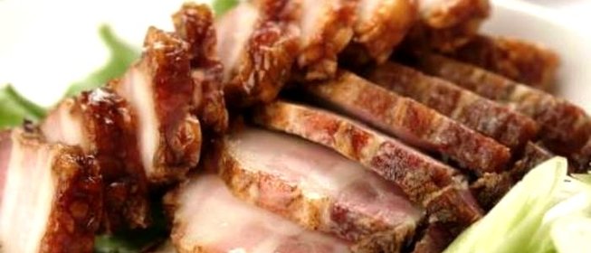 Свинина горячего копчения в коптильне