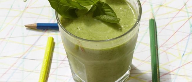 Банановый смузи с базиликом