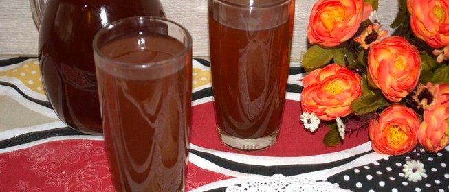 Компот из чернослива и яблок