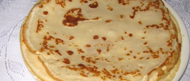 Простые блины на молоке