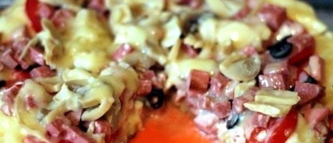 Быстрая пицца на сковороде