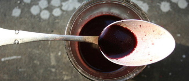 Луковый соус с красным вином