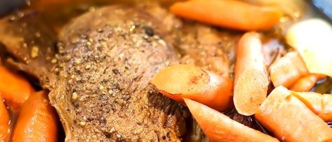 Жаркое из говядины и моркови с вином