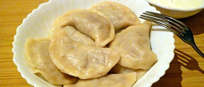 Вареники с тушеной капустой