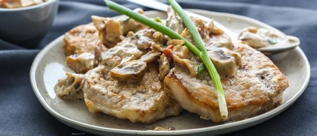 Свинина с грибами