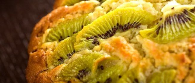 Сладкая пицца с киви