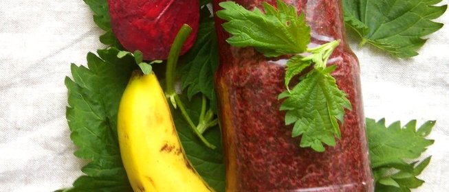 Смузи из крапивы и свеклы