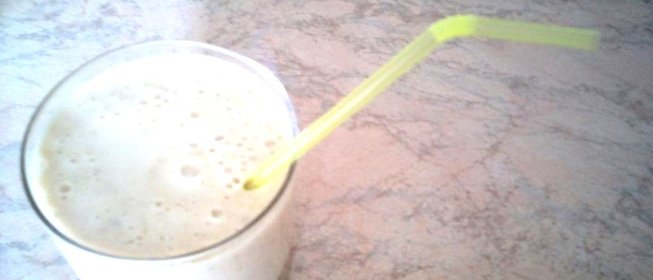 Банановый коктейль